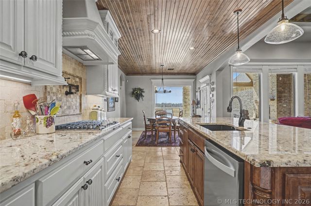 6020 E 128th Street S, Bixby, OK 74008