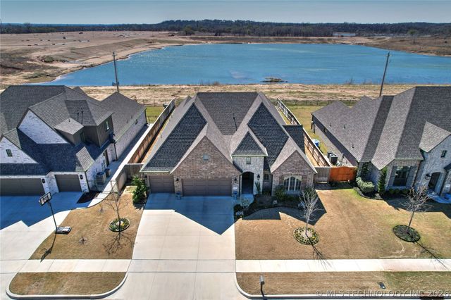 6020 E 128th Street S, Bixby, OK 74008