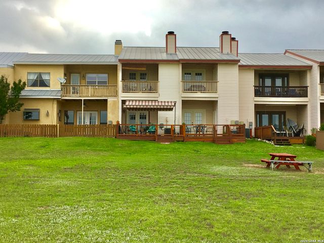 18035 FM 306 Apt 104, Canyon Lake, TX 78133