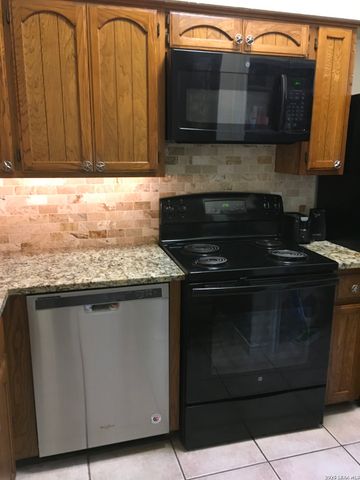 18035 FM 306 Apt 104, Canyon Lake, TX 78133