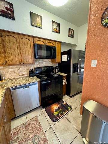 18035 FM 306 Apt 104, Canyon Lake, TX 78133