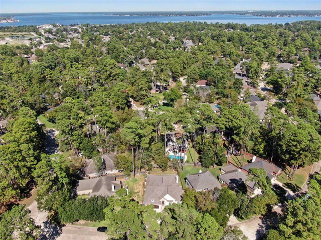 12446 Browning Drive, Montgomery, TX 77356