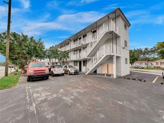 14190 W Dixie Hwy 1 1, North Miami, FL 33161