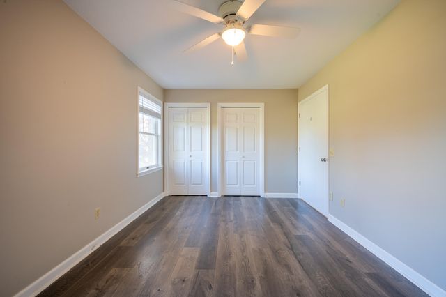 329 Parkway LN, Floyd, VA 24091