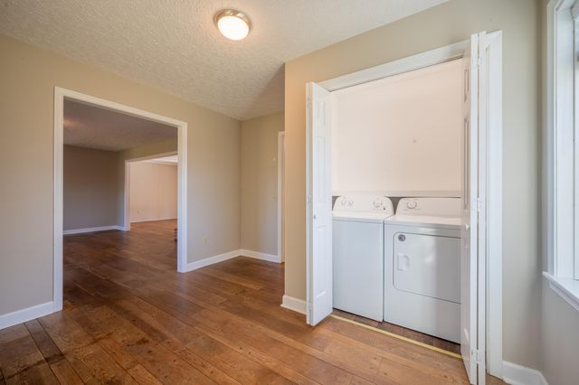 329 Parkway LN, Floyd, VA 24091