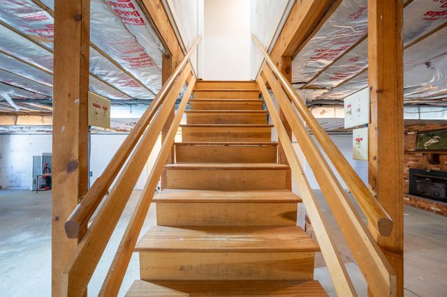 329 Parkway LN, Floyd, VA 24091