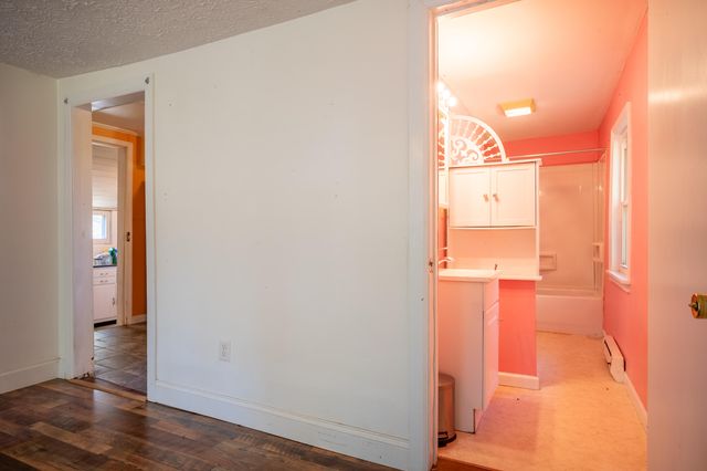 329 Parkway LN, Floyd, VA 24091