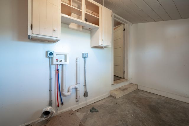 329 Parkway LN, Floyd, VA 24091