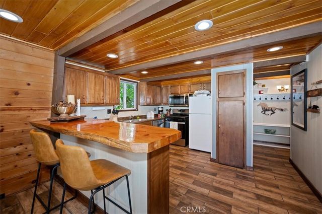 929 W Fairway, Big Bear City, CA 92314
