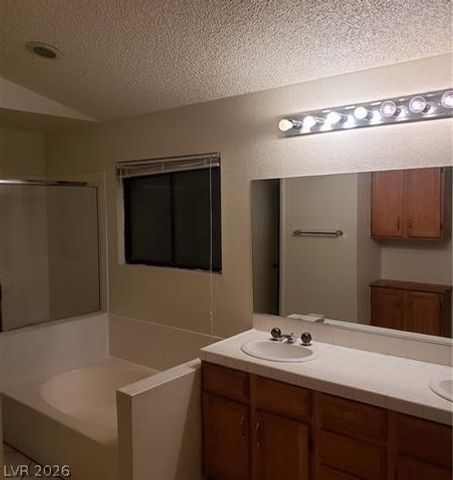 2720 Knightsbridge Road, Henderson, NV 89074