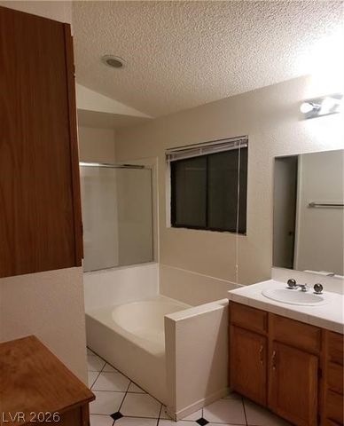 2720 Knightsbridge Road, Henderson, NV 89074