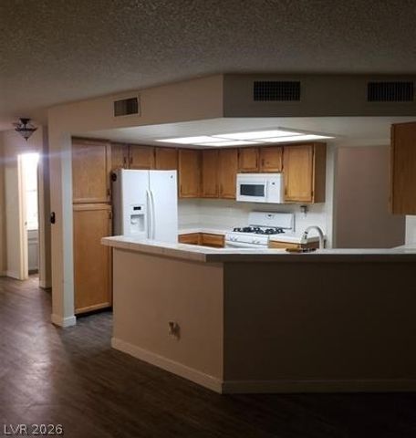 2720 Knightsbridge Road, Henderson, NV 89074