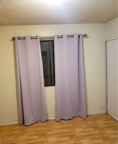 2720 Knightsbridge Road, Henderson, NV 89074