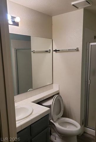 2720 Knightsbridge Road, Henderson, NV 89074