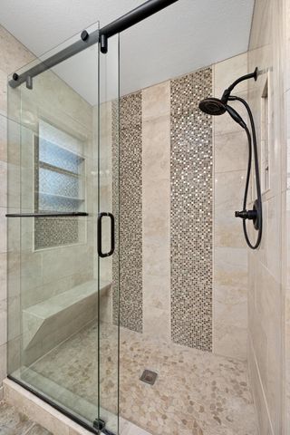 600 Sparkling Brook LN, Leander, TX 78641