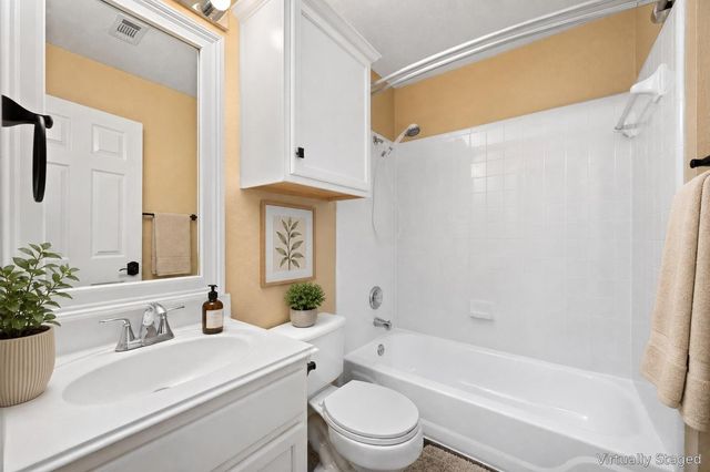 600 Sparkling Brook LN, Leander, TX 78641