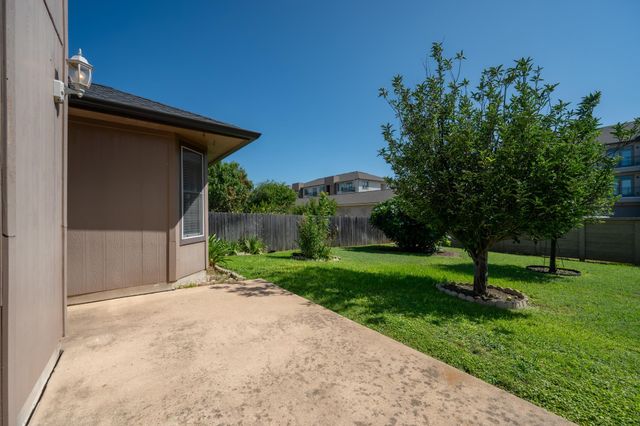 600 Sparkling Brook LN, Leander, TX 78641