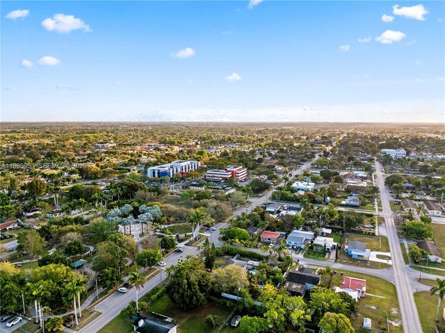 151 NW 11th St W301, Homestead, FL 33030