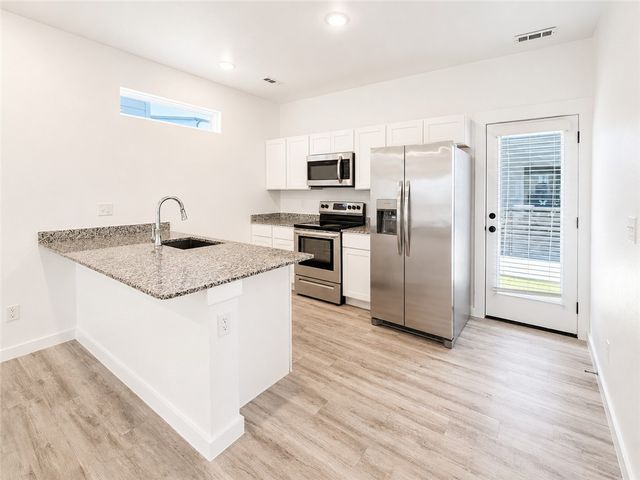 1031 Boardwalk Avenue, Bentonville, AR 72713