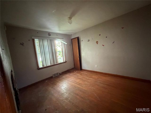 5665 Wilborn Drive, Jennings, MO 63136