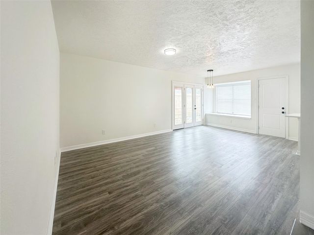 9843 Stableway Drive, Houston, TX 77065