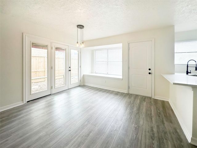 9843 Stableway Drive, Houston, TX 77065