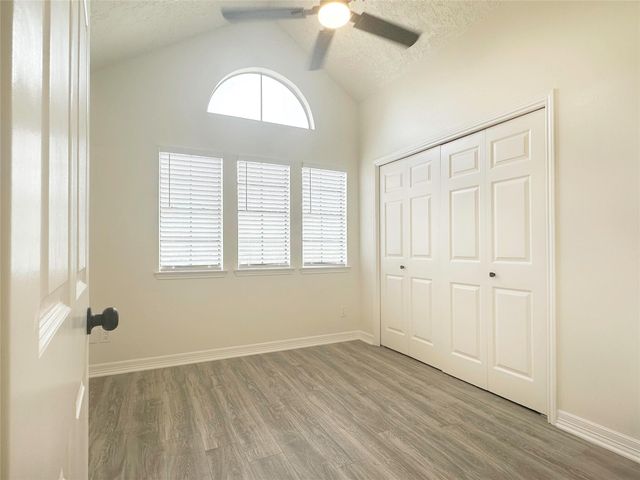 9843 Stableway Drive, Houston, TX 77065