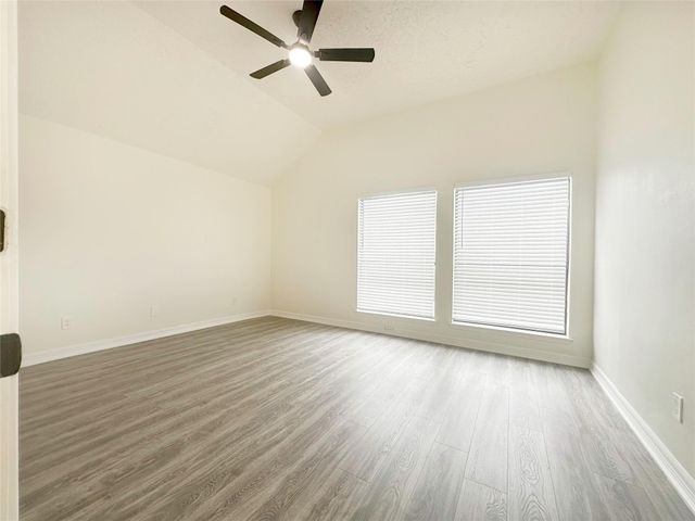 9843 Stableway Drive, Houston, TX 77065