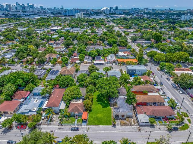 1376 NW 32nd St, Miami, FL 33142