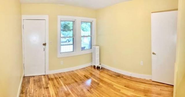 265 Hyde Park Ave 1R, Boston, MA 02130