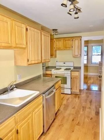 265 Hyde Park Ave 1R, Boston, MA 02130