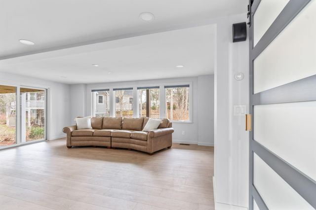 46 Greensward Circle, Mashpee, MA 02649