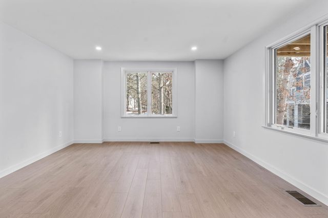 46 Greensward Circle, Mashpee, MA 02649