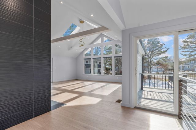 46 Greensward Circle, Mashpee, MA 02649