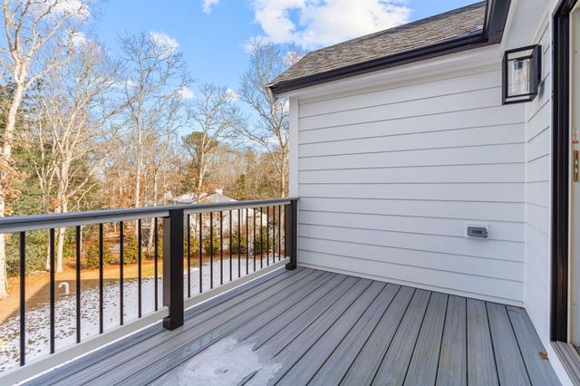 46 Greensward Circle, Mashpee, MA 02649