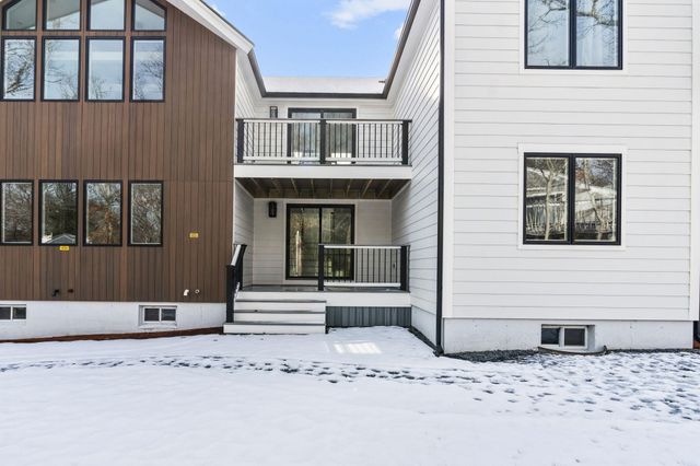 46 Greensward Circle, Mashpee, MA 02649