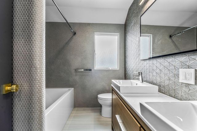 46 Greensward Circle, Mashpee, MA 02649