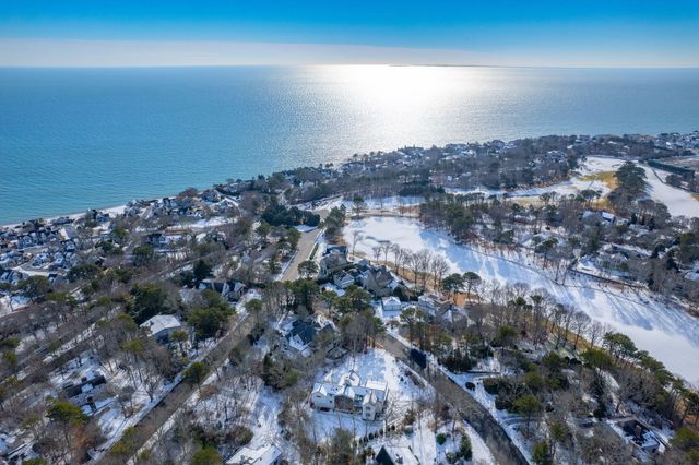 46 Greensward Circle, Mashpee, MA 02649