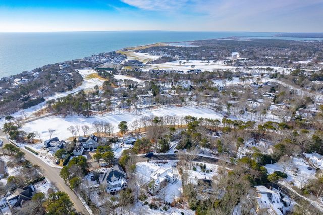 46 Greensward Circle, Mashpee, MA 02649