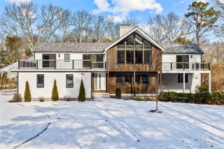 46 Greensward Circle, Mashpee, MA 02649