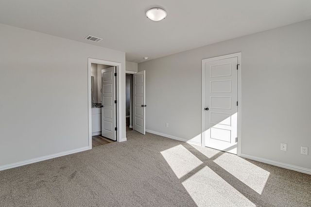 333 N Field Street, Burleson, TX 76028