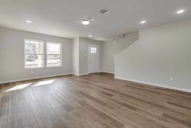 333 N Field Street, Burleson, TX 76028