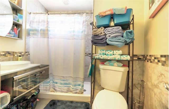 4716 Bennett Drive, Las Vegas, NV 89121