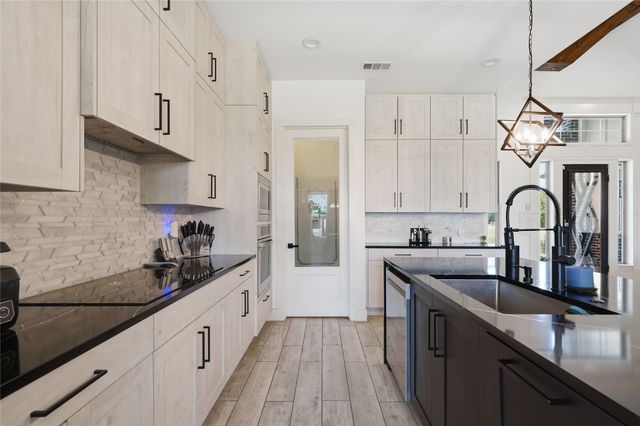 125 County Road 4865, Azle, TX 76020