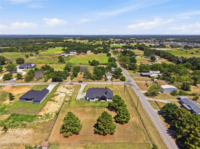 125 County Road 4865, Azle, TX 76020