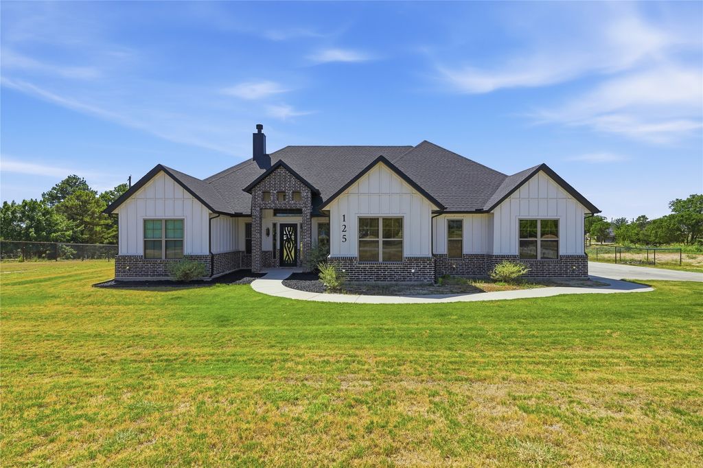 125 County Road 4865, Azle, TX 76020