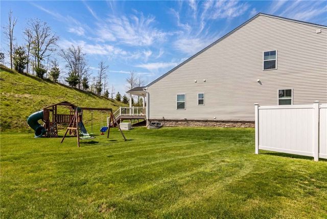 139 Melinda Ct, Ohio Twp, PA 15143