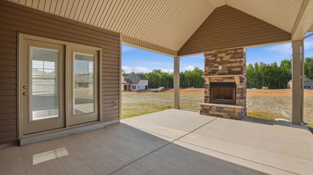 114 Riverchase Drive, Tullahoma, TN 37388