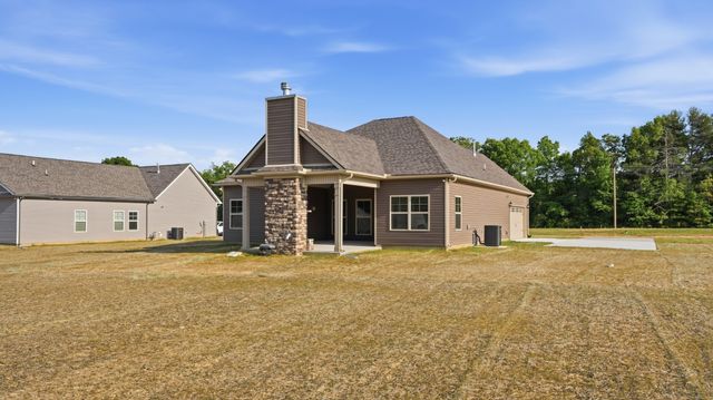114 Riverchase Drive, Tullahoma, TN 37388