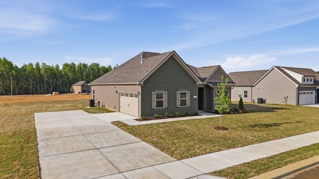114 Riverchase Drive, Tullahoma, TN 37388